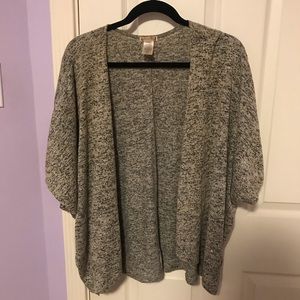 gray kimono/short sleeve cartigan